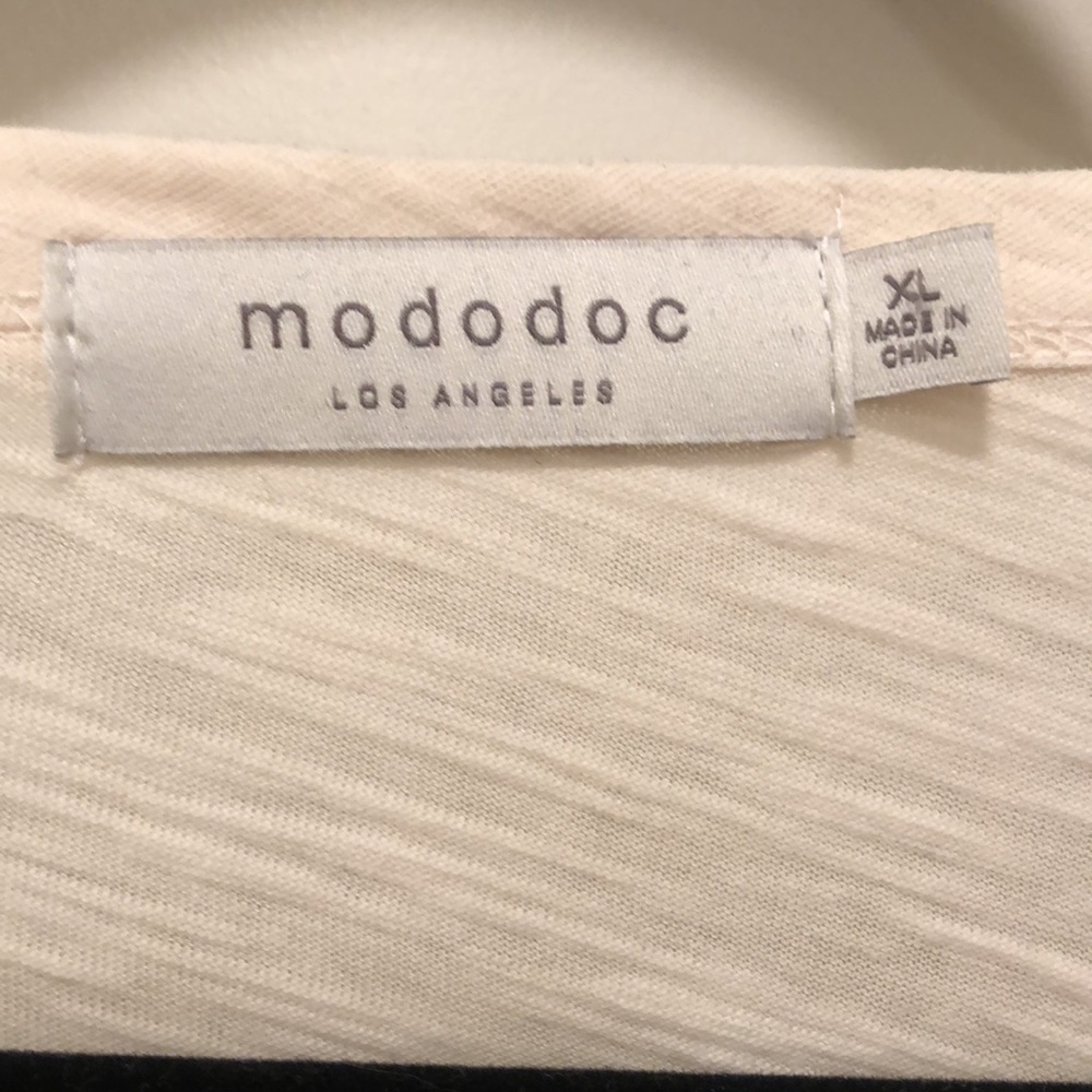 Mododoc Shirt - Picture 2 of 5